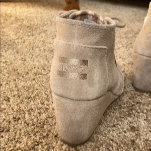 Toms Suede Lace Up Booties